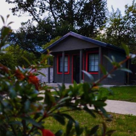 Brotseulebi Hotel Ambrolauri Buitenkant foto