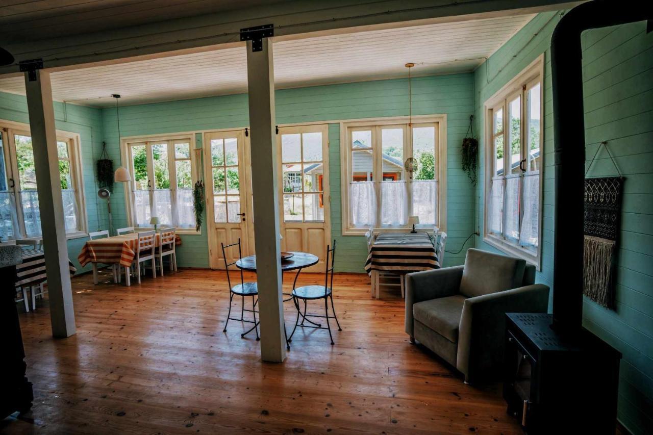 Brotseulebi Hotel Ambrolauri Buitenkant foto